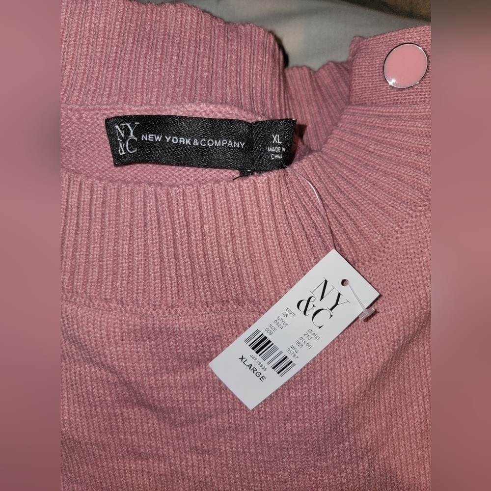 Button Shoulder Pullover Sweater - Picture 8 of 8